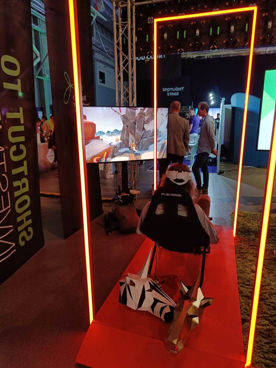 Virtuaalreaalsuse VR mängude ja võistluste rent